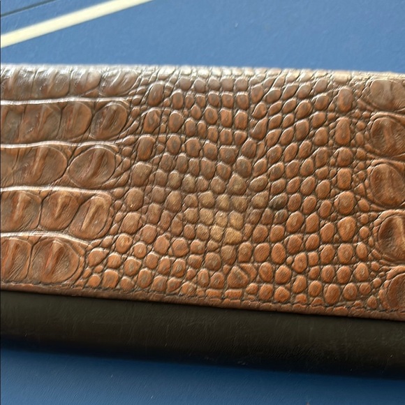 Brahmin Vintage Wallet Brown Crocodile Embossed Leather - Picture 2 of 9